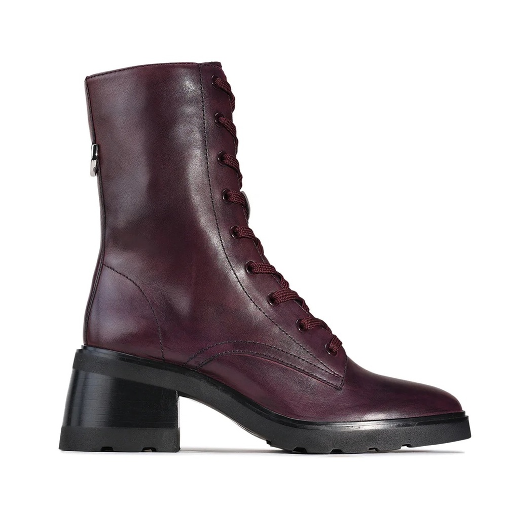 EOS Finton Boots – Size 9.5 (Chianti) – Like New